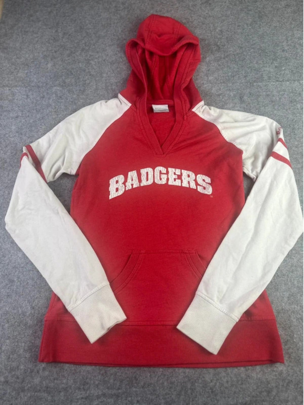 Columbia Wisconsin Badgers Women’s M Red White Pullover Hoodie Sweatshirt